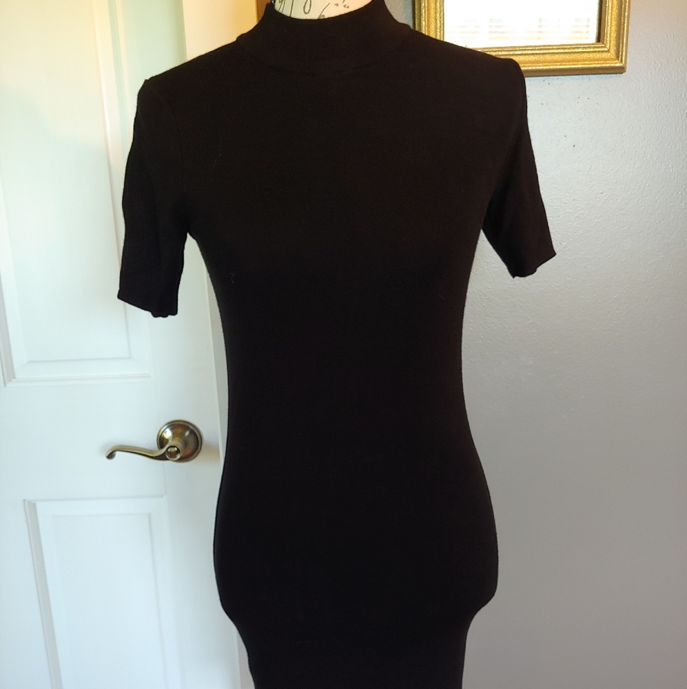 BE COOL Classic Black Sweater Dress Sz Large Short Sleeves